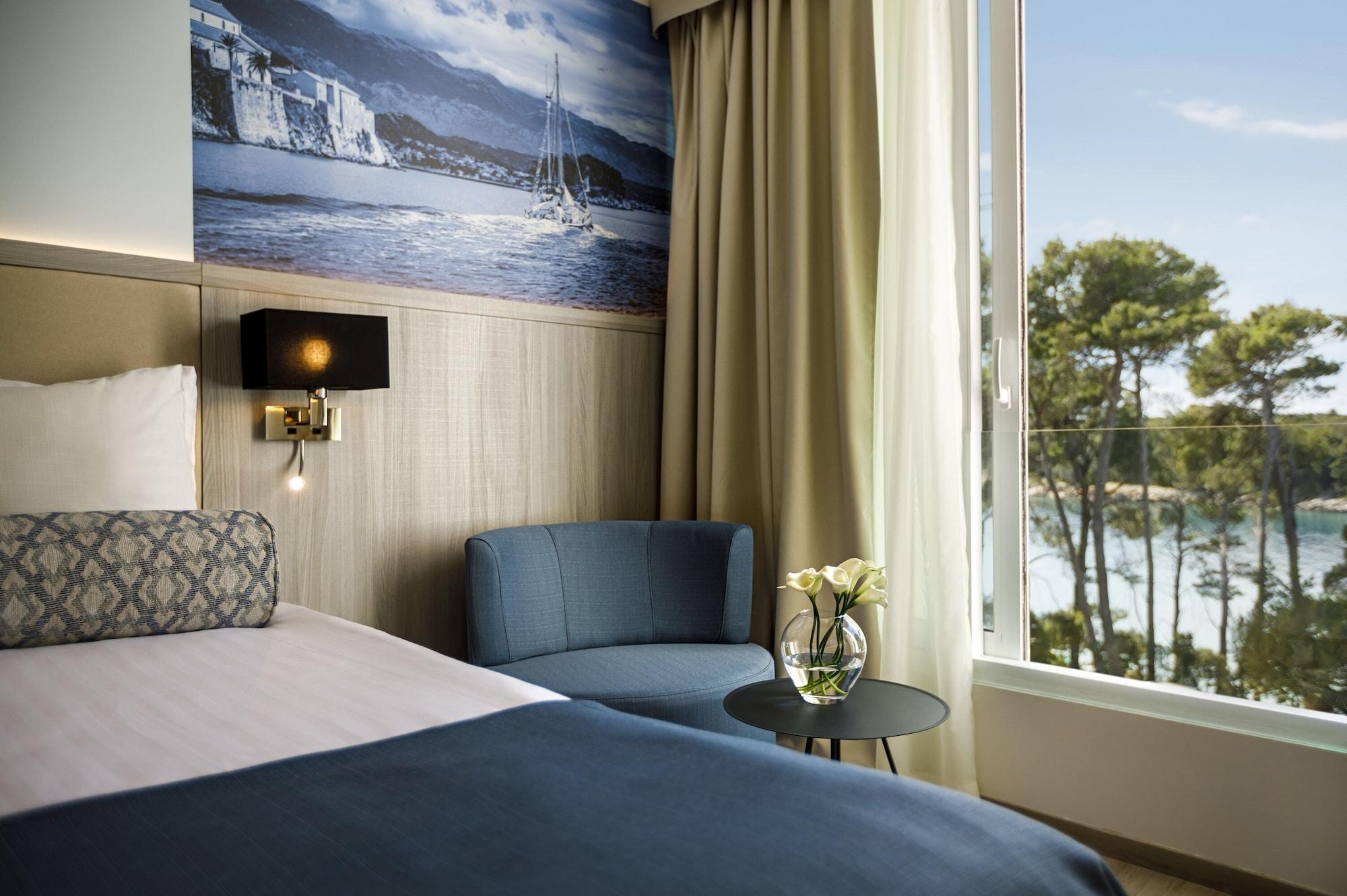 Valamar Carolina Hotel & Villas Kampor Екстер'єр фото