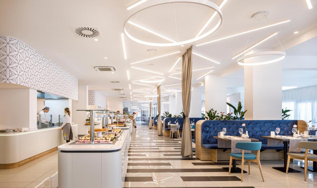 Valamar Carolina Hotel & Villas Kampor Екстер'єр фото