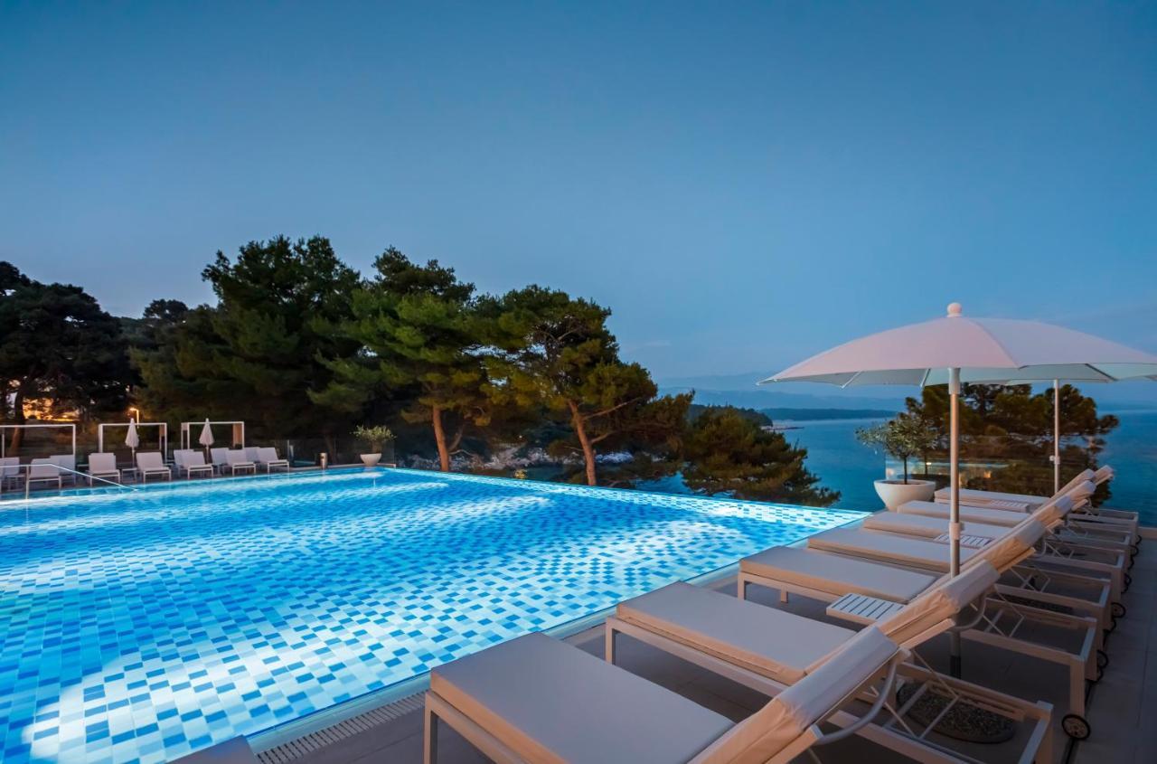 Valamar Carolina Hotel & Villas Kampor Екстер'єр фото